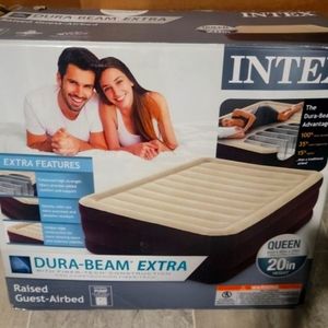 Intex Dura-Beam 24" Pillowtop Air Mattress, with Built-in Pump, Queen